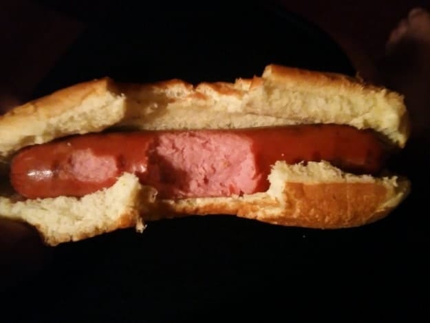 food-crimes-weird-people-eating-strange-habits-eating-disorder-193540